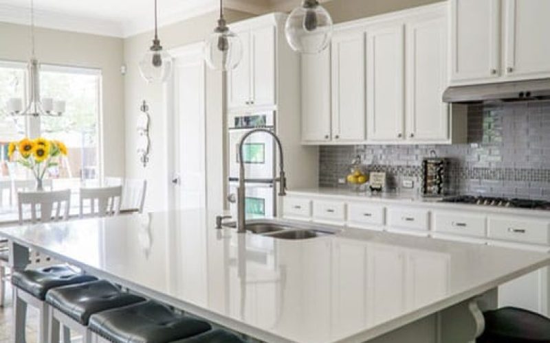 interior-designer-dinning-table